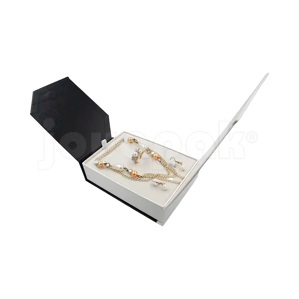 Caja de cartón Gemini para collar grande, aretes y anillo negro lateral con joyeria