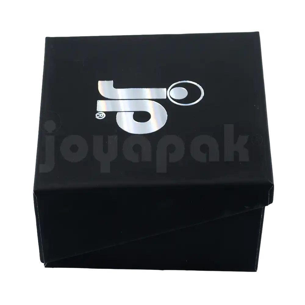 Caja de cartón negro para juego cerrada personalizada con logo