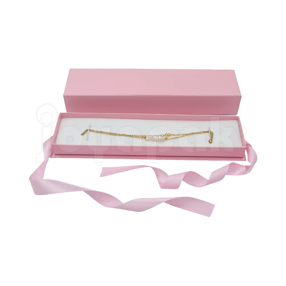 Caja Milán para pulsera de cartón rígido texturizado color Rosa PK cerrada.