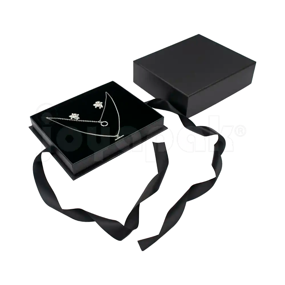 Caja Milán para gargantilla de cartón rígido texturizado color Negro BK.