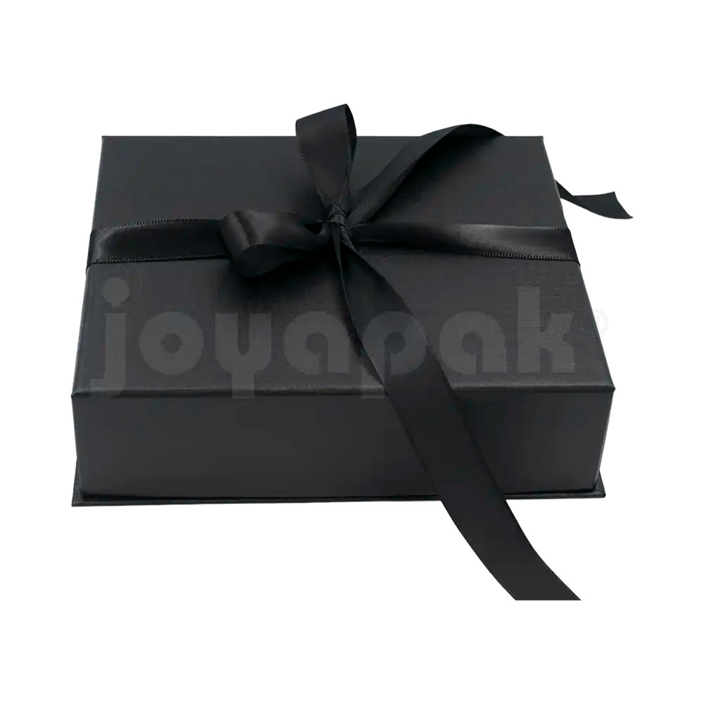 Caja Milán para gargantilla de cartón rígido color Negro BK de costado.