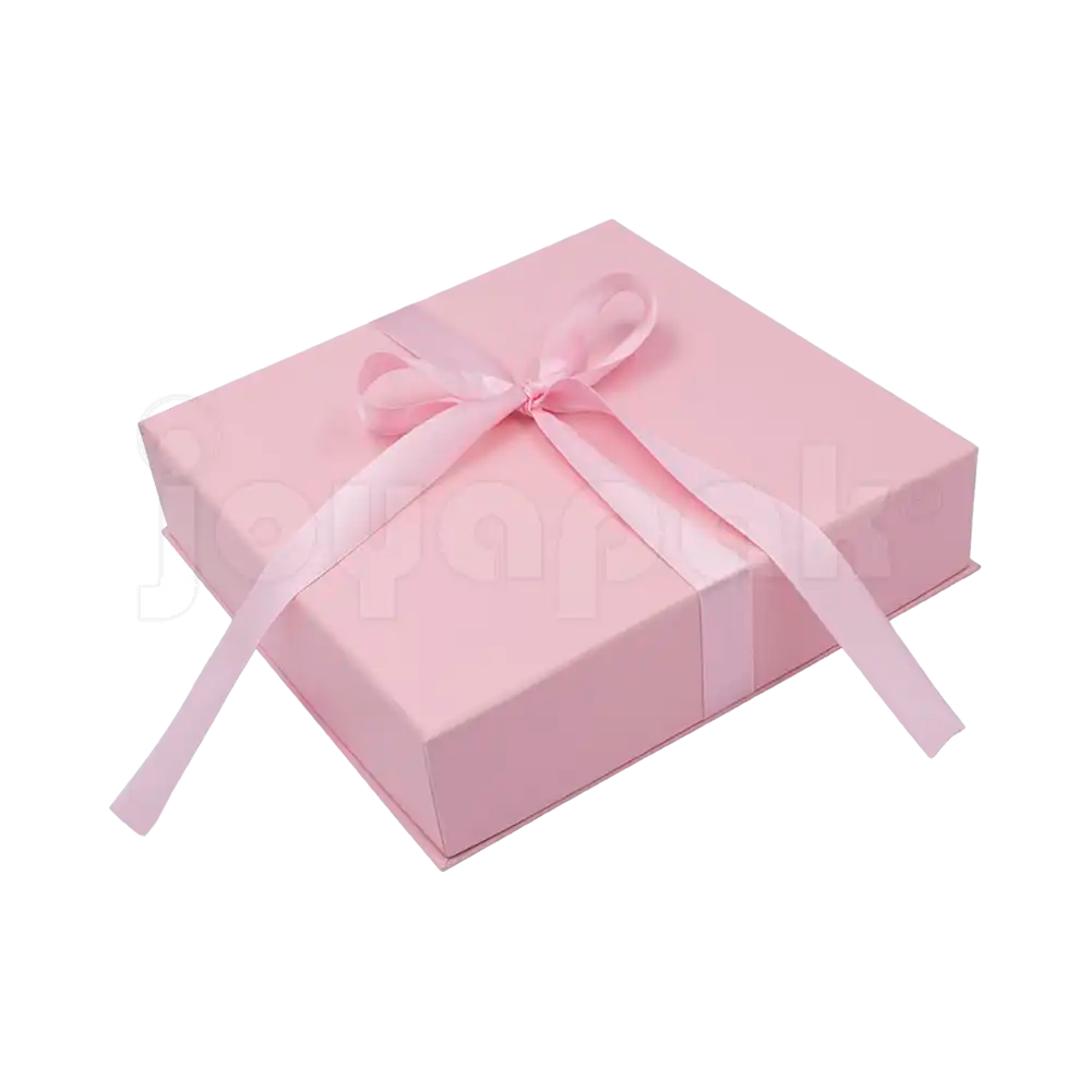 Caja Milán para collar grande de cartón rígido color Rosa PK cerrada de cerca.