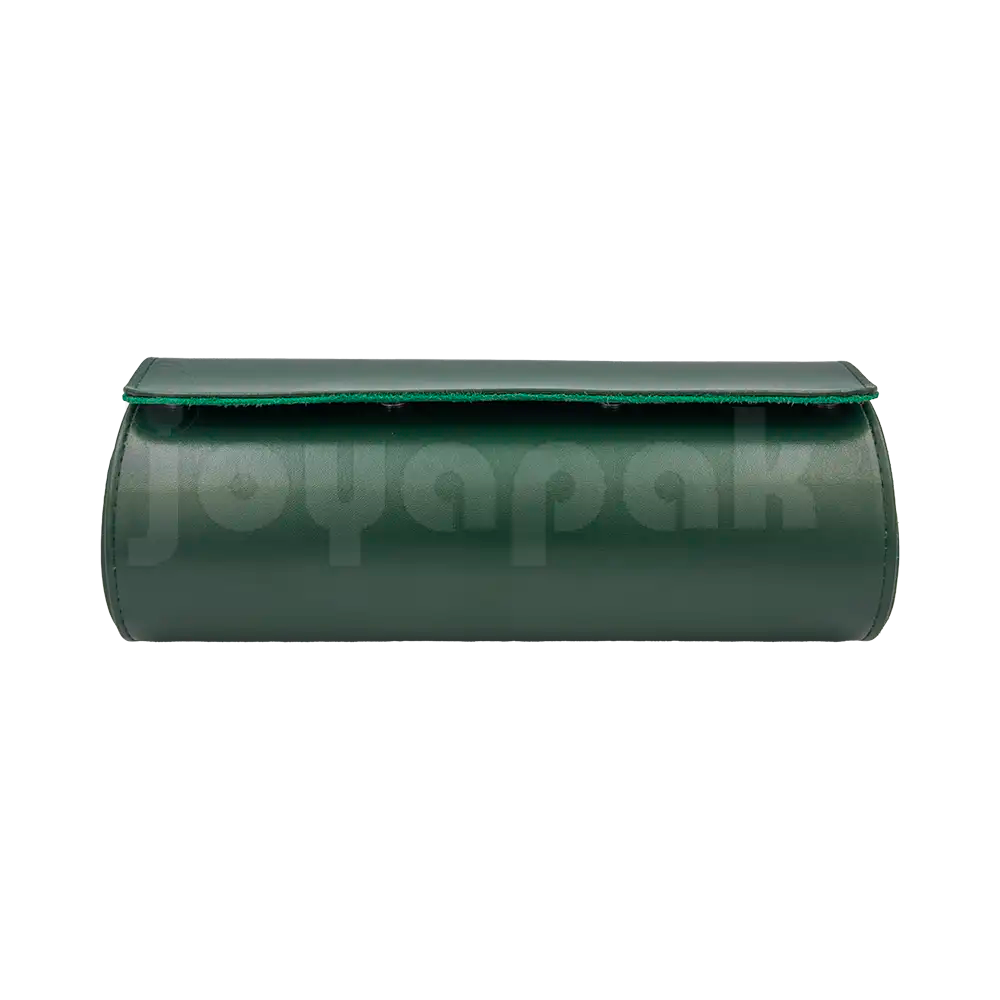 Estuche de imitación piel color verde esmeralda para 3 relojes, estuche cerrado vista frontal.