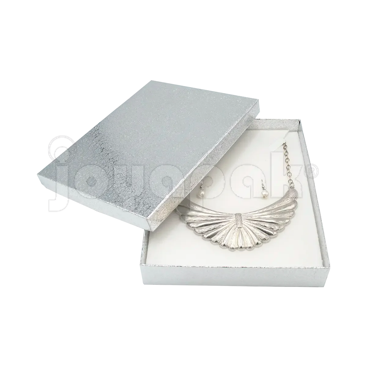 Estuche para cadenas color plata, modelo Estrella de Joyapak, vista detallada.