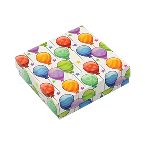 Variedad de cajas de cartón cuadradas para pulsera de la línea Fancy con múltiples diseños coloridos.