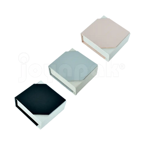 Caja de cartón Gemini para aretes, empaques cerrados mostrando catálogo de colores.