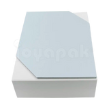 Caja de cartón Gemini para jcollar grande, aretes y anillo gris vista frontal