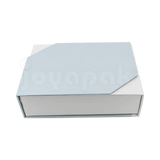 Caja de cartón Gemini para collar grande, aretes y anillo gris de lado