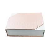 Caja de cartón Gemini para collar grande, aretes y anillo rosa de lado
