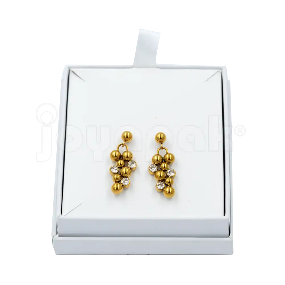 Caja de carton para juego color blanco con aretes frente