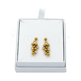 Caja de carton para juego color blanco con aretes frente