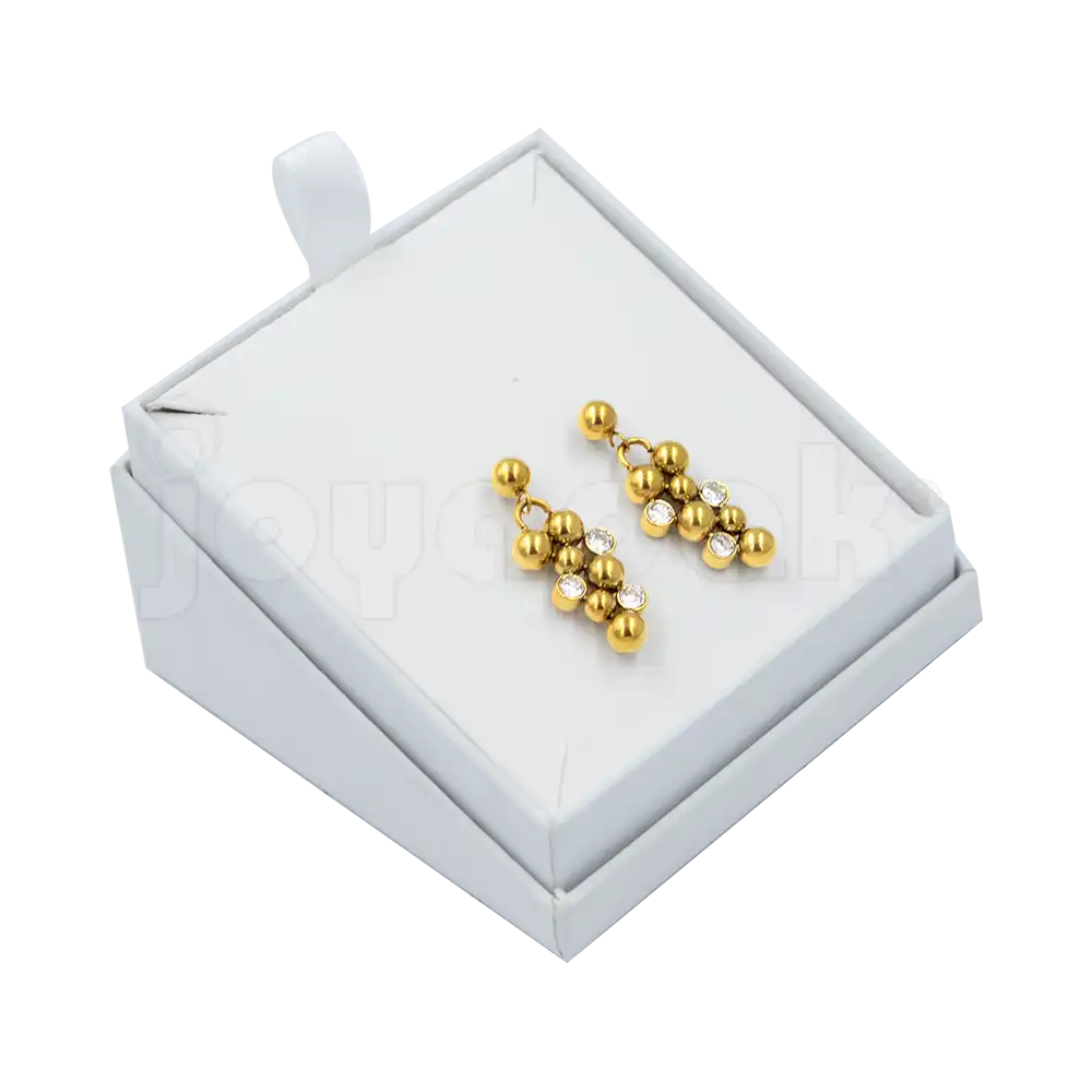 Caja de cartón blanco para juego con arracadas