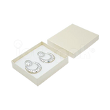 Caja Lino Cuadrada para Juego Grande: Arete, Cadena con Dije