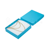 Caja Lino Cuadrada para Juego Grande: Arete, Cadena con Dije