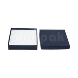 Caja Lino Cuadrada para Juego Grande: Arete, Cadena con Dije