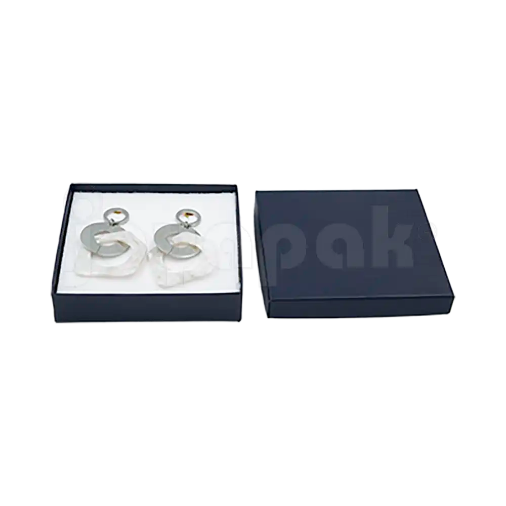 Caja Lino Cuadrada para Juego Grande: Arete, Cadena con Dije