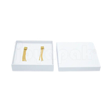 Caja Lino Cuadrada para Juego Grande: Arete, Cadena con Dije