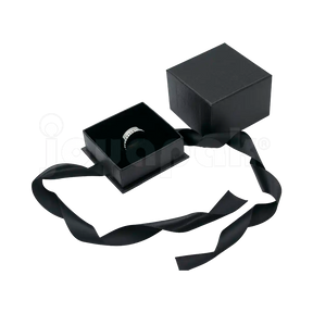 Caja Milán para anillo de cartón rígido texturizado color Negro BK.