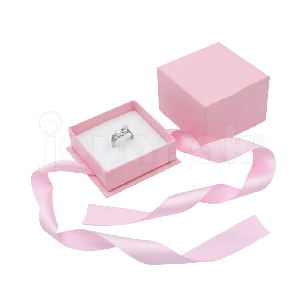 Caja Milán para anillo de cartón rígido texturizado color Rosa PK.