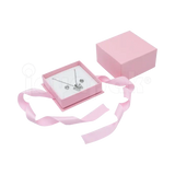 Caja Milán para aretes de cartón rígido texturizado color Rosa PK.