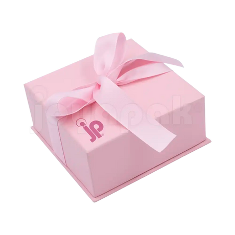 Caja Milán para juego de cartón rígido color Rosa PK de costado de cerca.
