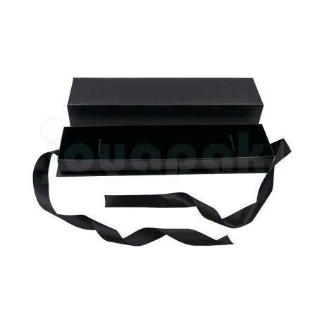 Caja Milán para pulsera de cartón rígido texturizado Negro BK abierta de frente.