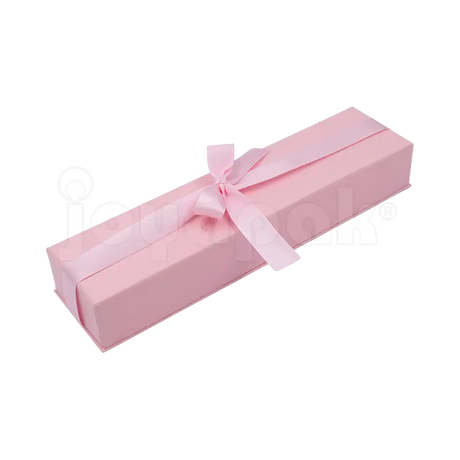 Caja Milán para pulsera de cartón rígido color Rosa PK cerrada de cerca.