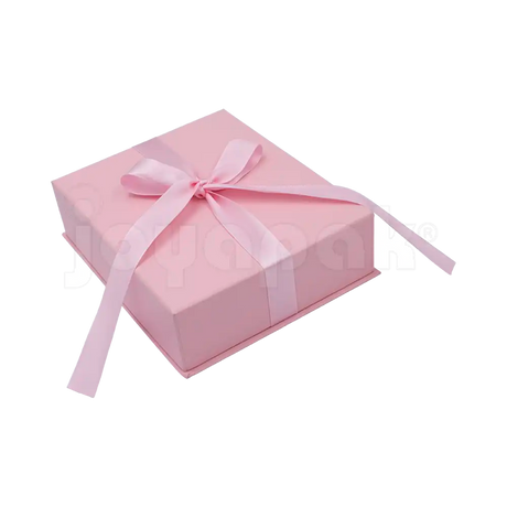 Caja Milán para gargantilla de cartón rígido color Rosa PK cerrada de cerca.