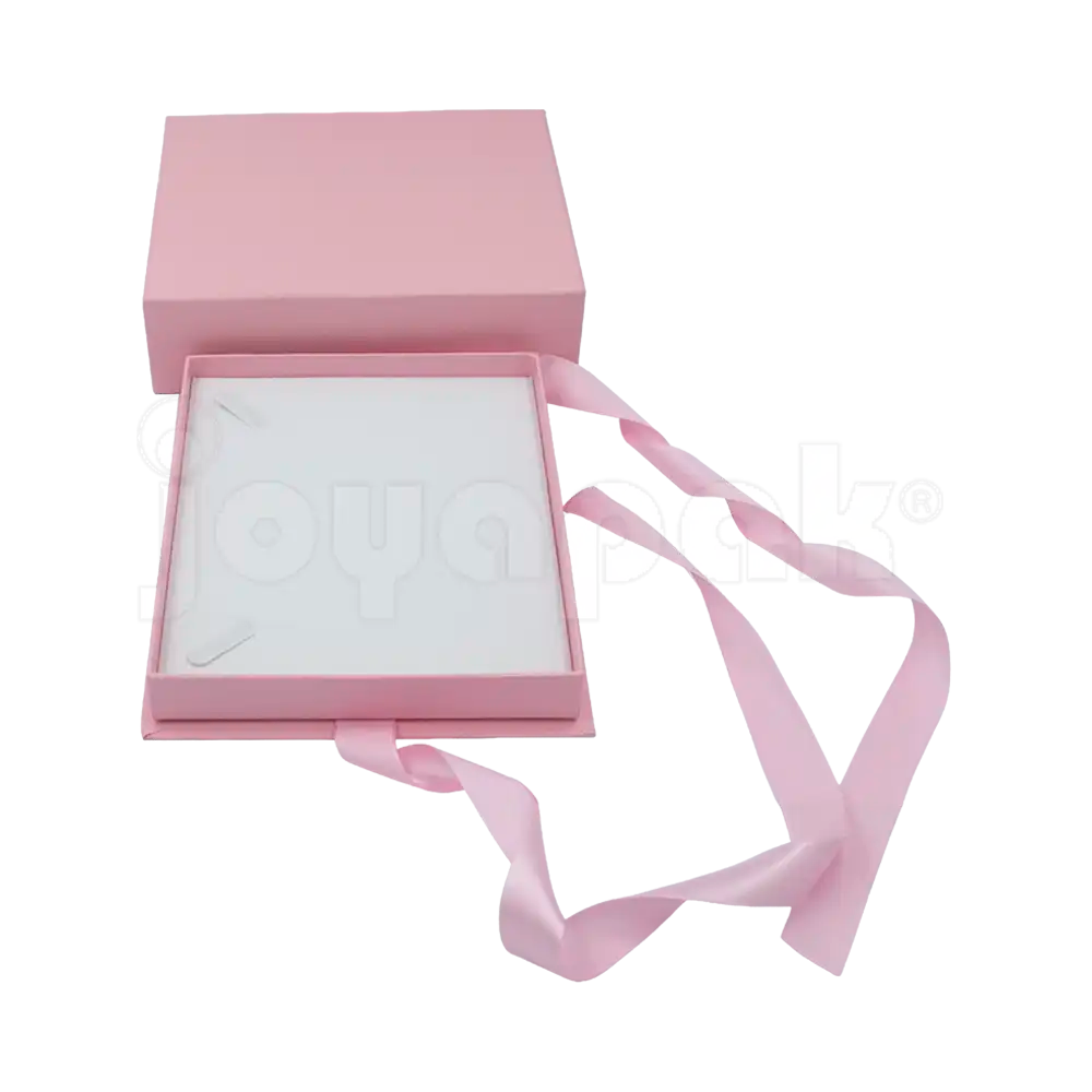 Interior acolchado de la caja Milán para gargantilla de cartón color Rosa PK abierta.