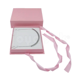 Caja Milán para gargantilla de cartón rígido texturizado Rosa PK de frente.