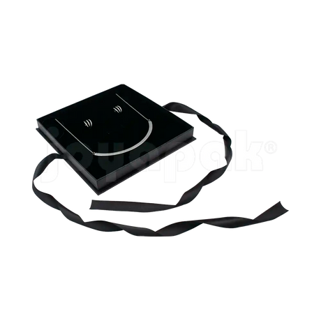 Caja Milán para collar grande de cartón rígido texturizado color Negro BK.