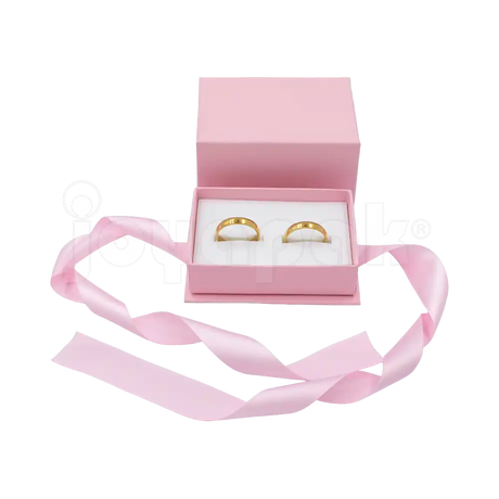 Caja Milán para argollas de cartón rígido texturizado color Rosa PK cerrada.