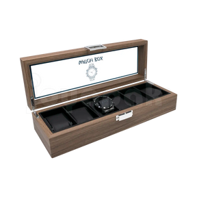 Estuches de madera Negro cerrados y abiertos mostrando joyería.