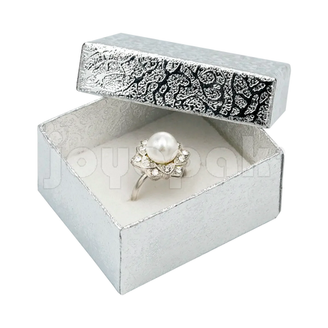 Cajita plateada para anillo, la mejor opción de empaque para emprendedores. Venta por mayoreo en México.
