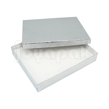 Empaque para joyeros en México, caja para collar plateada de mayoreo con interior protector.