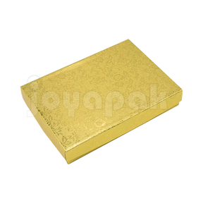 Caja Fiore para collar chico en un elegante color dorado con acabado metalizado y diseño floral.