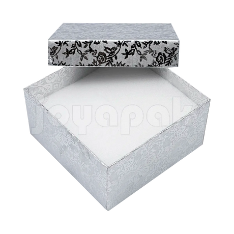 Interior de la caja Fiore cuadrada alta con un cojín de terciopelo grueso, ideal para sujetar un reloj.