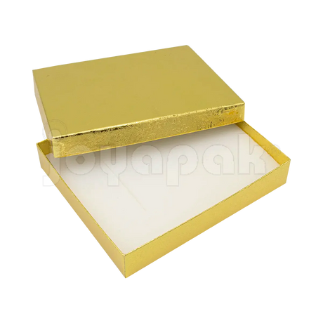 Interior de la caja Fiore dorada para collar mostrando el inserto de terciopelo con ranuras para sujetar un collar y aretes.