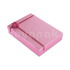 Caja de cartón para collar de la línea Fashion abierta, mostrando el interior blanco y el exterior de diseño colorido con un moño rosa en la tapa.